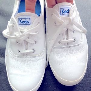 Virtually brand new Ked runners.